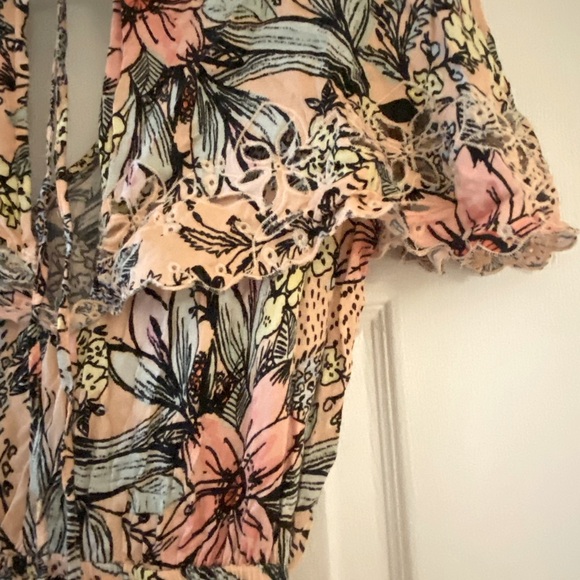 MINKPINK Floral Dress w Lace Detail size XS 🌸 - Picture 6 of 6